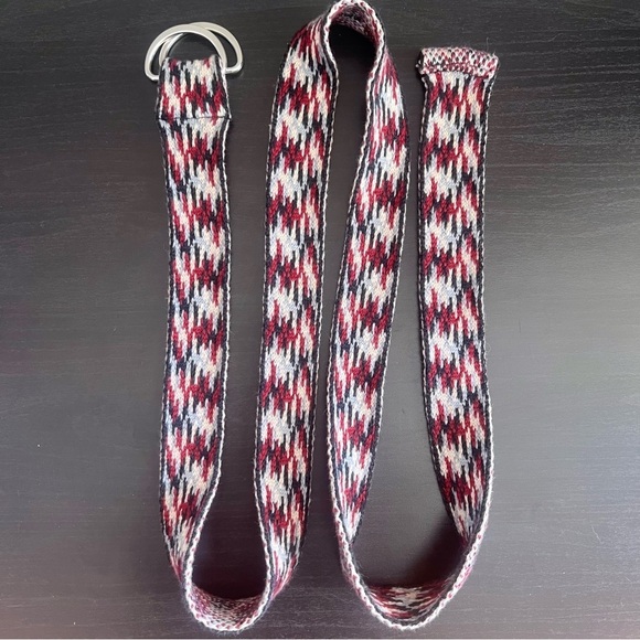 Isabel Marant knitted cotton balknit belt in burgundy - Picture 2 of 6